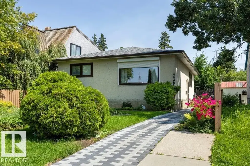9823 151 St Nw, Edmonton